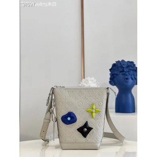 Louis Vuitton HOBO CRUISER PM M20875 Bézs