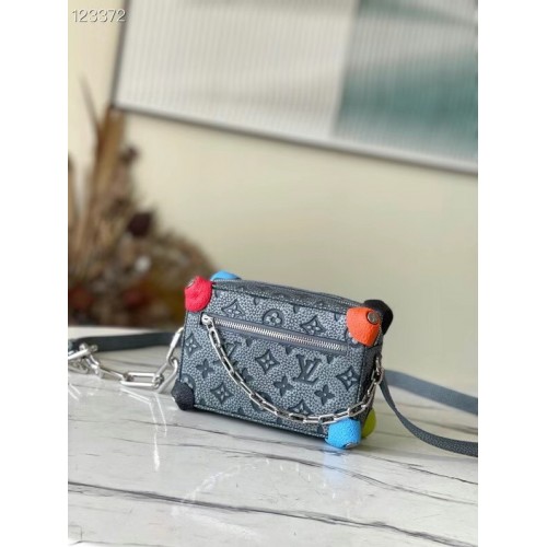 Louis Vuitton MINI PUHA BŐRÖNDÖRT M81606 Gránit
