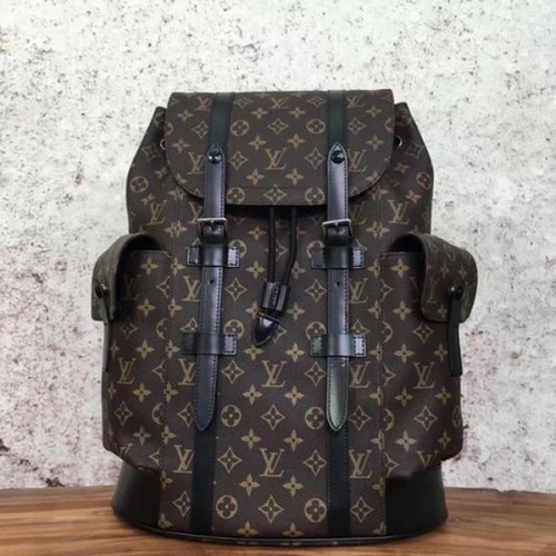 Louis Vuitton Monogram Vászon CHRISTOPHER PM M43435