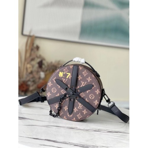Louis Vuitton Monogram Vászon M59706 fekete