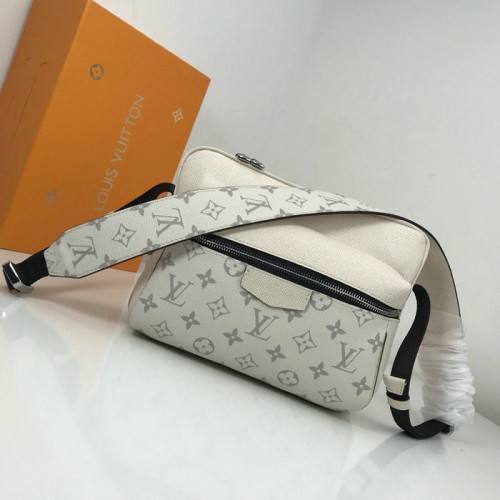 Louis Vuitton Monogram Vászon Messenger Táska PM Fehér M43845