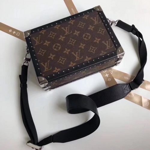 Louis Vuitton Monogram Vászon PETITE MALLE 20101
