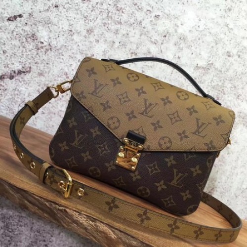 Louis Vuitton Monogram Vászon POCHETTE METIS M41465 Barna
