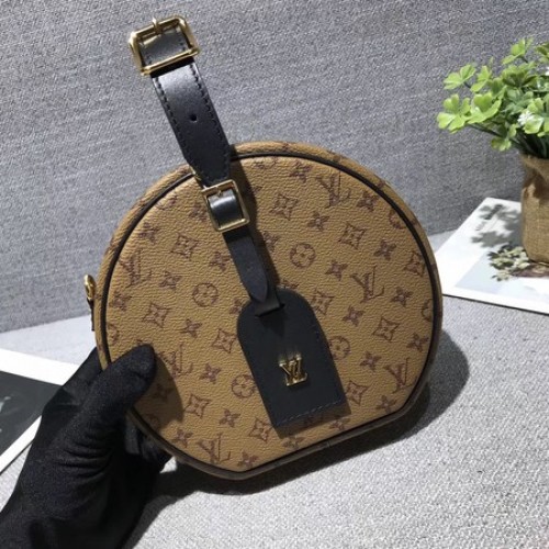 Louis Vuitton monogram hátoldali vászon PETITE BOITE CHAPEAU M43510