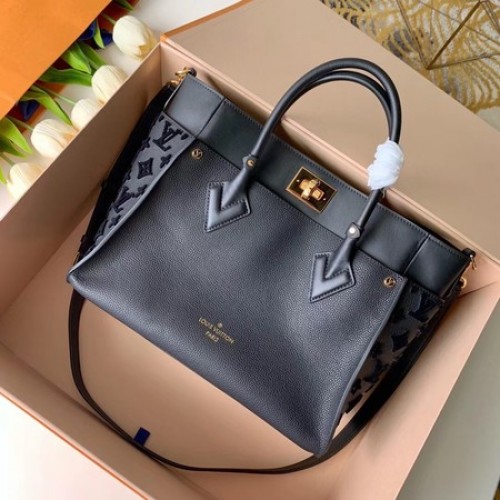 Louis Vuitton Eredeti ON MY SIDE M53823 fekete