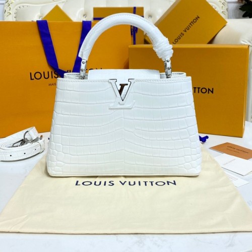 Louis Vuitton krokodilbőr CAPUCINES BB M81190 fehér