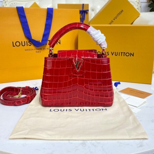 Louis Vuitton krokodilbőr CAPUCINES MINI M81190 piros