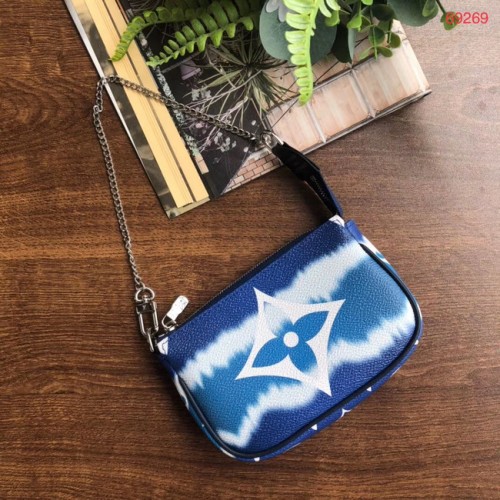 Louis vuitton ESCALE POCHETTE KIEGÉSZÍTŐK Mini kuplungtáska M69269 kék