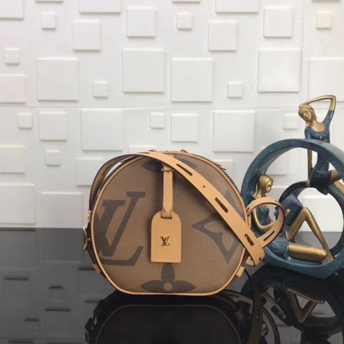 Eredeti Louis Vuitton puha kalaptartó doboz M52294