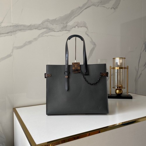 Louis vuitton eredeti bőr táska M30723 fekete