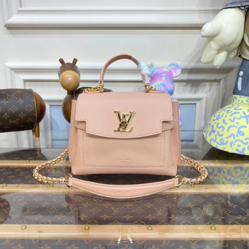 Louis Vuitton kis LOCKME EVER BB M21088 rózsaszín