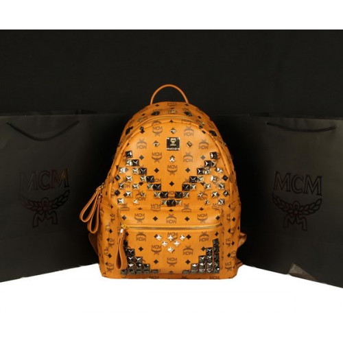 MCM Stark hátizsák Jumbo borjúbőrből 8100 Camel