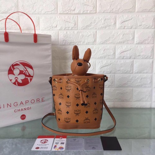 MCM Visetos Mintás Húzózsinóros Válltáska MC8802