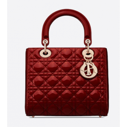 KÖZEPES LADY DIOR TÁSKA Cseresznyepiros Lakk Cannage Borjúbőr M0565OW