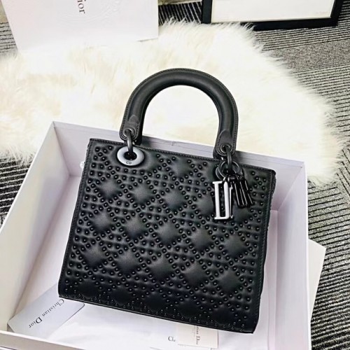 MINI LADY DIOR TÁSKA BORJÚBŐR M0579S fekete
