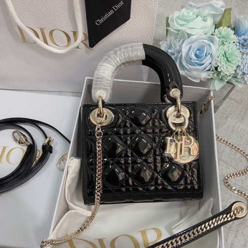MINI LADY DIOR TÁSKA Lakkbőr Cannage borjúbőr M0566OW fekete-arany