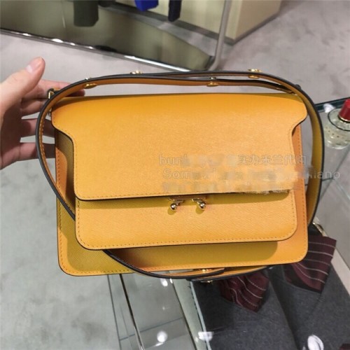 Marni eredeti borjúbőr táska 35068-2