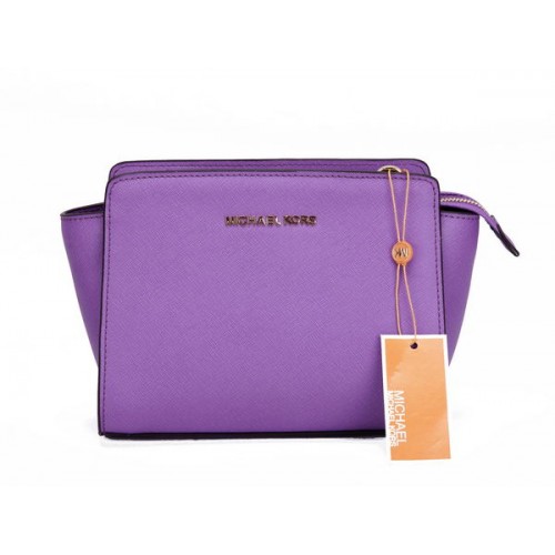 Michael Kors Mini Selma Messenger táska MK1869 levendula-lila