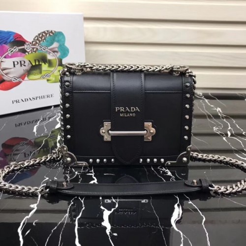 Prada Cahier szegecses bőrtáska 1BD045-1 fekete