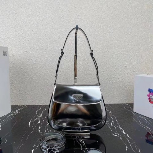 Prada Cleo szálcsiszolt bőr válltáska fedéllel 1BH2755 ezüst
