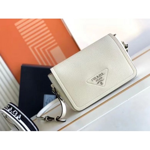 Prada bőr táska vállpánttal 1DB443 fehér