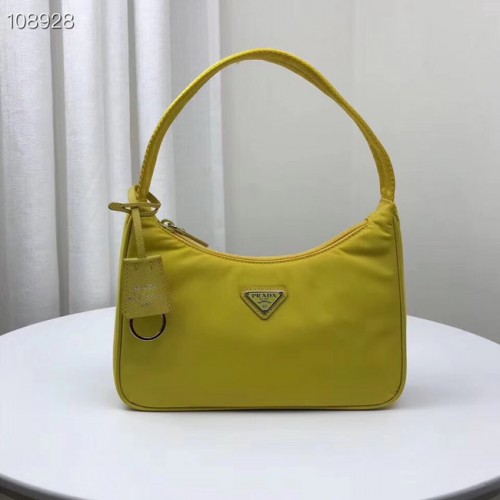 Prada Re-Edition 2000 nejlon minitáska 1NE515 sárga