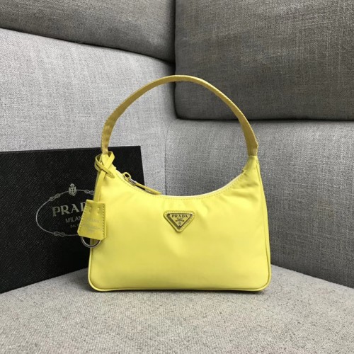 Prada Re-Edition 2000 nylon minitáska 91515 sárga