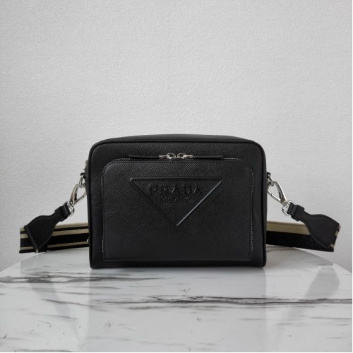 Prada Re-Edition 2005 Saffiano bőr táska 2HD052 fekete