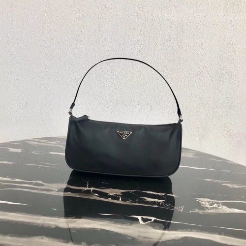 Prada Re-Edition nylon táska 1N1419 fekete