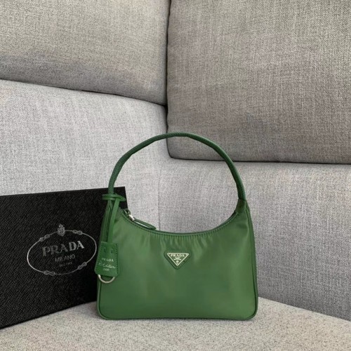 Prada Re-Edition nylon táska 91204 zöld