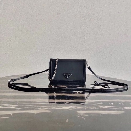 Prada Saffiano bőr válltáska 2BP019 fekete