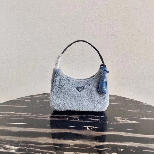Prada Shearling mini táska 1NE515 világoskék