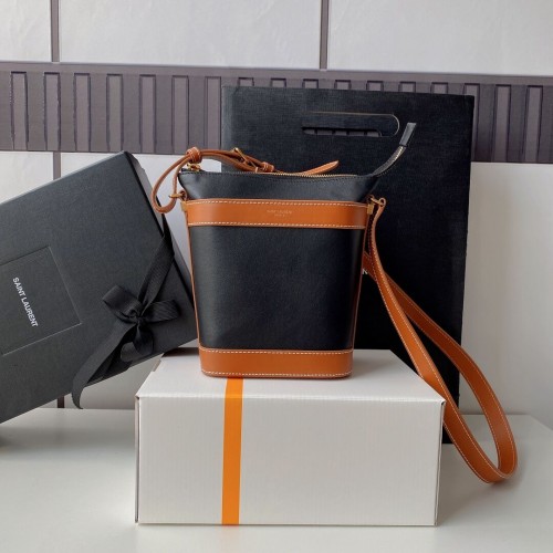 SAINT LAURENT KAIA KIS FÉNYES BŐR TÁSKA Y821002 fekete-barna