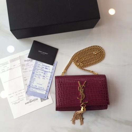 SAINT LAURENT Monogram Kate kis krokodildombornyomott bőr válltáska 354120 fukszia