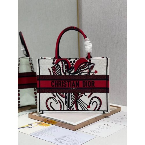 KIS DIOR KÖNYVTÁSKA Hímzett C1287-21