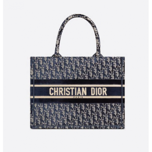 KIS DIOR KÖNYVTÁSKA kék Dior Oblique Embroidered Bársony M1287Z