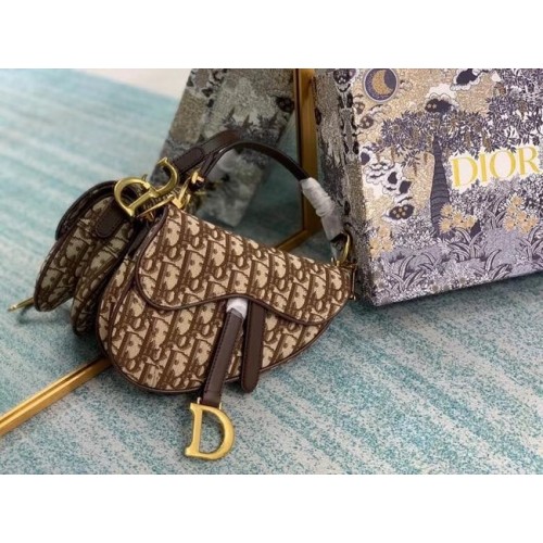 KIS NYEREGTÁSKA Dior Oblique Embroidered M1296ZW Barna