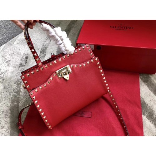 VALENTINO Candy Rockstud steppelt bőr válltáska 0650 piros