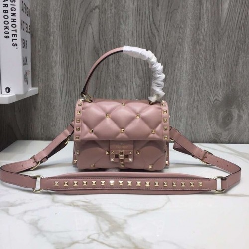 VALENTINO Candy steppelt bőr crossbody táska 0033 rózsaszín