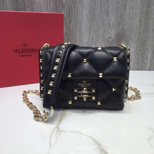 VALENTINO Candy steppelt bőr crossbody táska 0073 fekete