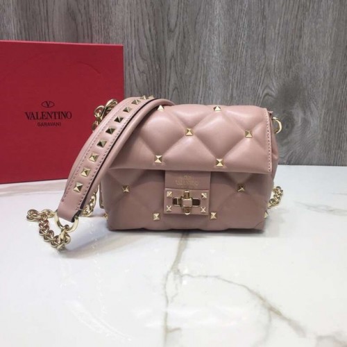 VALENTINO Candy steppelt bőr crossbody táska 0073 rózsaszín