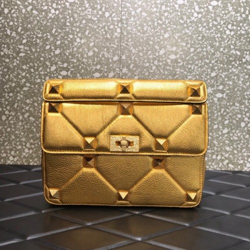 VALENTINO GARAVANI Szemcsés borjúbőr válltáska 2B0I60 arany