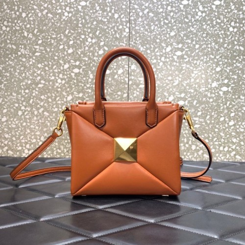 VALENTINO GARAVANI kicsi, egyszeges báránybőr táska, XW0B0K59, barna