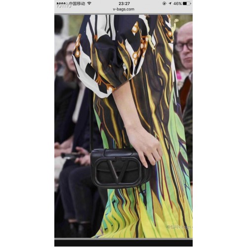 VALENTINO Original bőr válltáska V0032A fekete