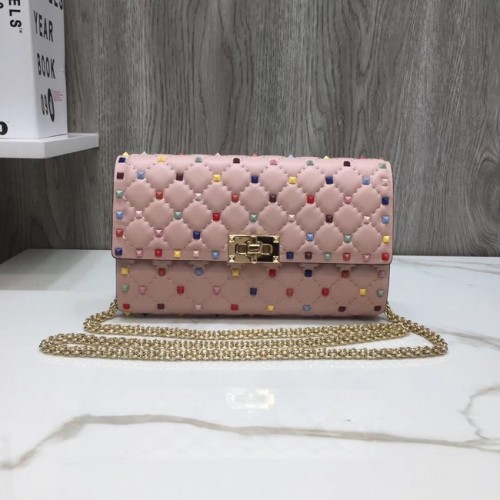 VALENTINO Rockstud steppelt bőr crossbody táska 72610 rózsaszín