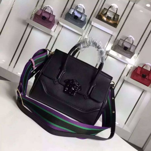 Versace Palazzo Empire Eredeti Bőr Válltáska V1911 Fekete