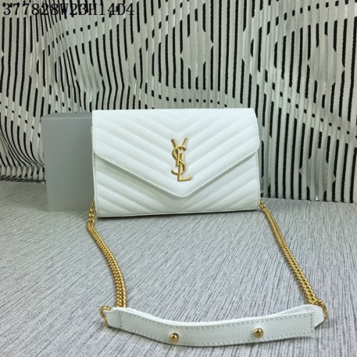 YSL Klasszikus Monogramos Flip Táska Cannage Mintával Y377828L Fehér