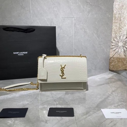 Yves Saint Laurent borjúbőr válltáska Y542206A fehér és aranyszínű fém
