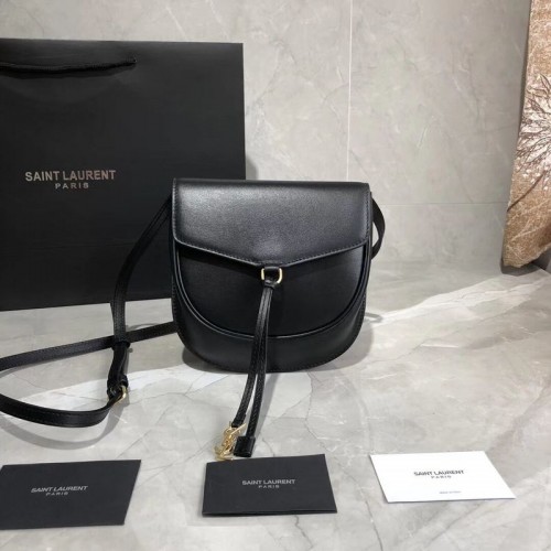 Yves Saint Laurent marhabőr válltáska Y551559 fekete