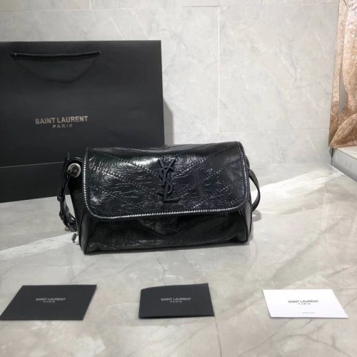Yves Saint Laurent Niki bőr válltáska Y577124 fekete